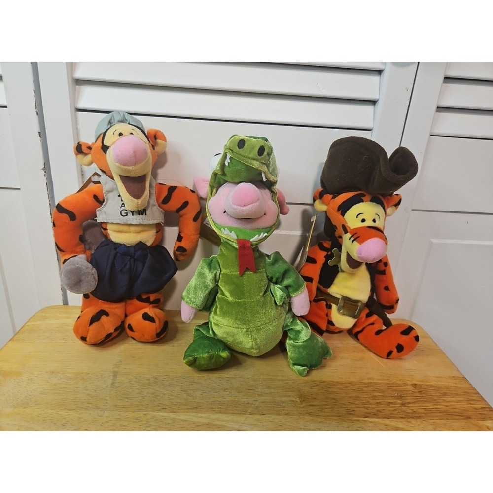 Disney Tiger & Piglett  (3) Plush Lot Gym & Cowboy Tigger & Dragon Piglet W/tags